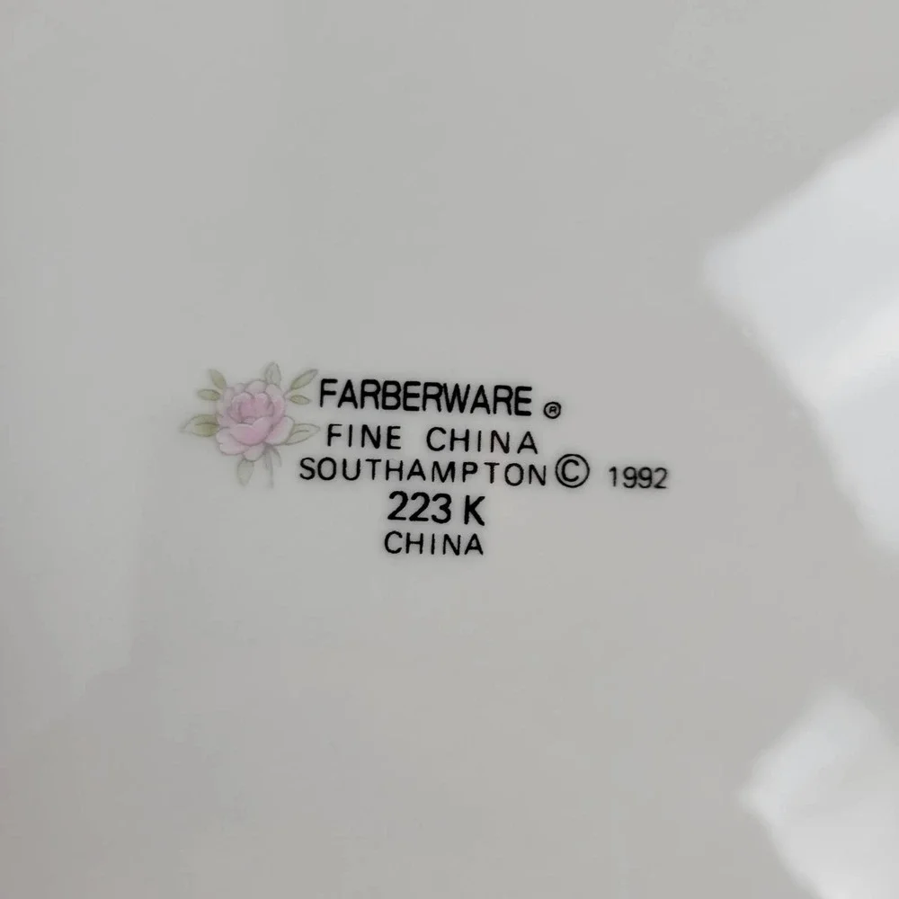 Farberware Fine China Southampton 1992 223K Dinner Plate